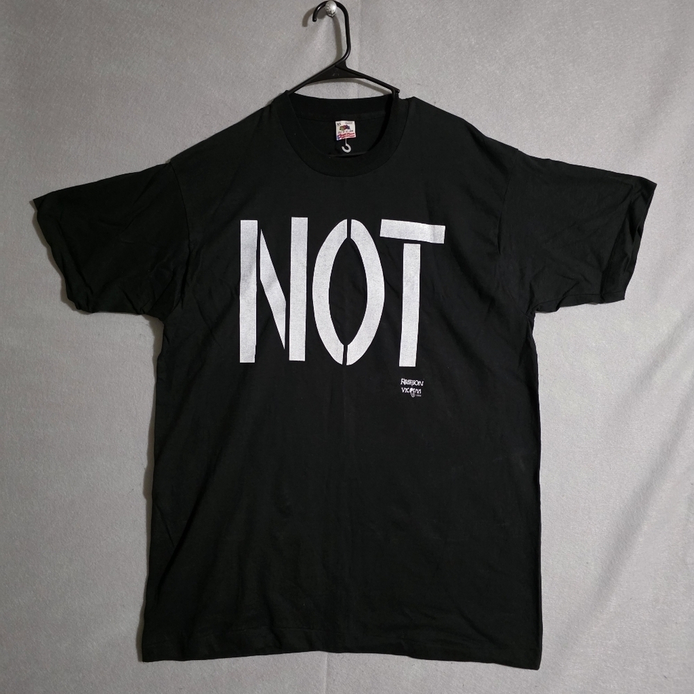 VTG RARE 1992 Fashion Victim Waynes World NOT Single Stitch T Shirt USA Size XL